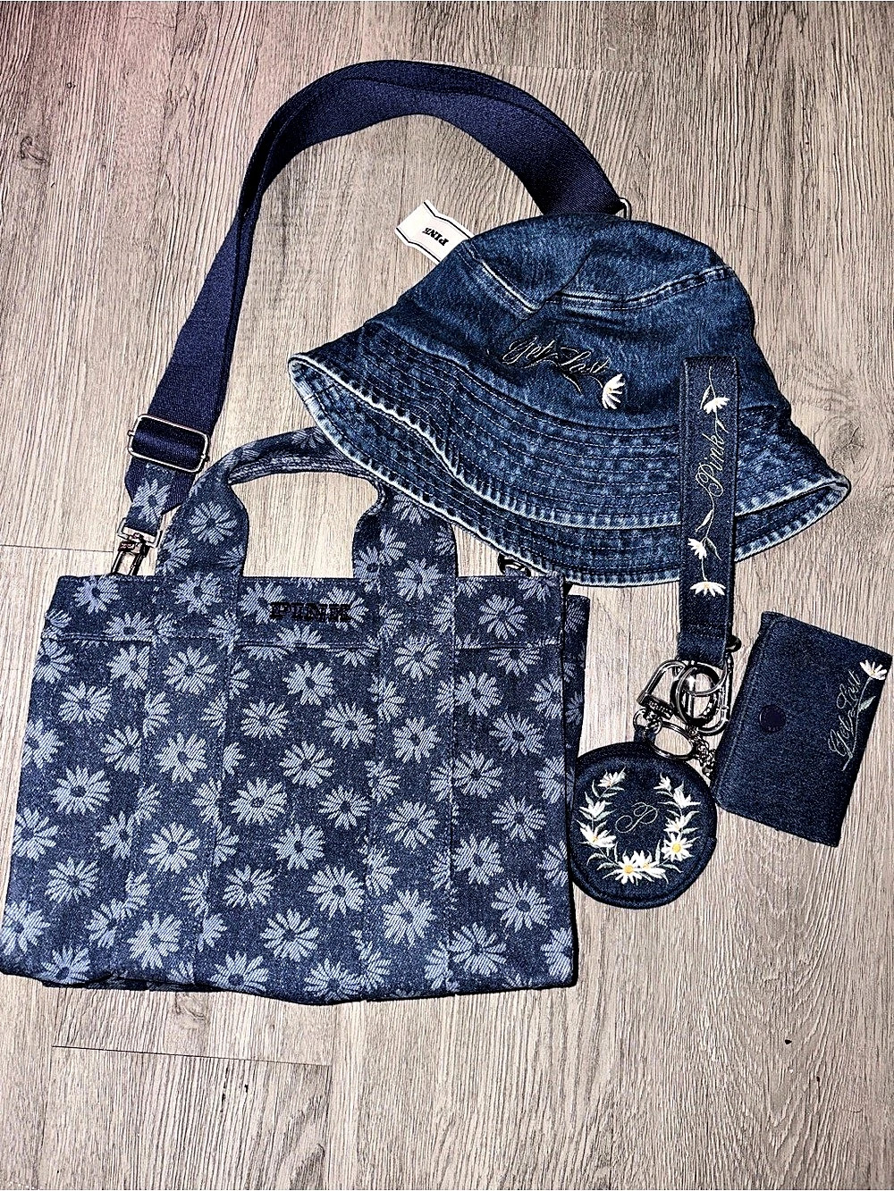 Victoria's Secret PINK Floral Tote Bag & Bucket Hat Set Blue Like New